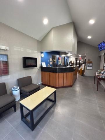 Hotel Microtel & By Wyndham